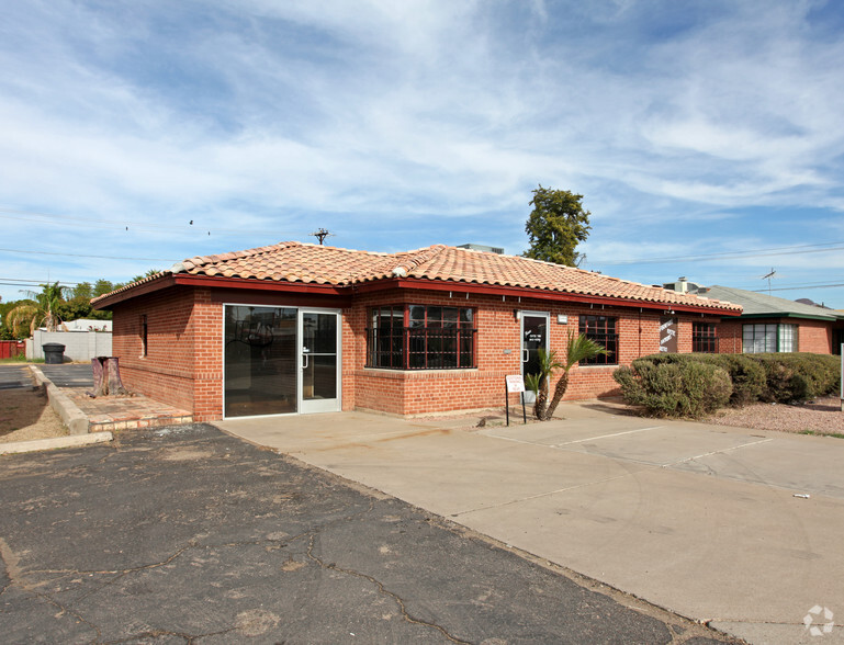 2540 E Indian School Rd, Phoenix, AZ for sale - Primary Photo - Image 1 of 1