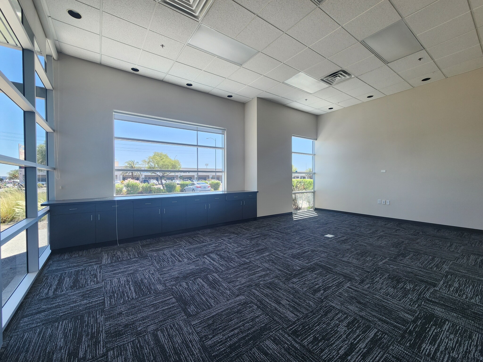 5525 S Decatur Blvd, Las Vegas, NV for lease Building Photo- Image 1 of 11