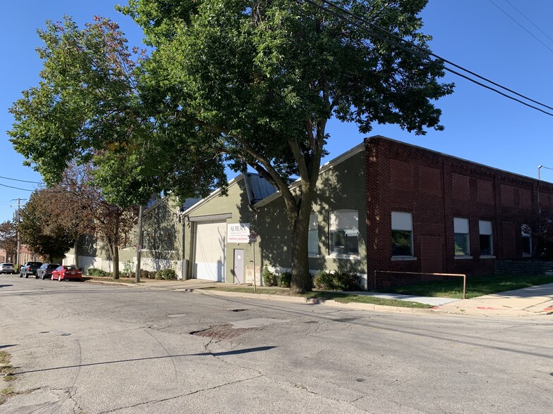 2203 W Michigan St, Milwaukee, WI for sale - Building Photo - Image 1 of 14