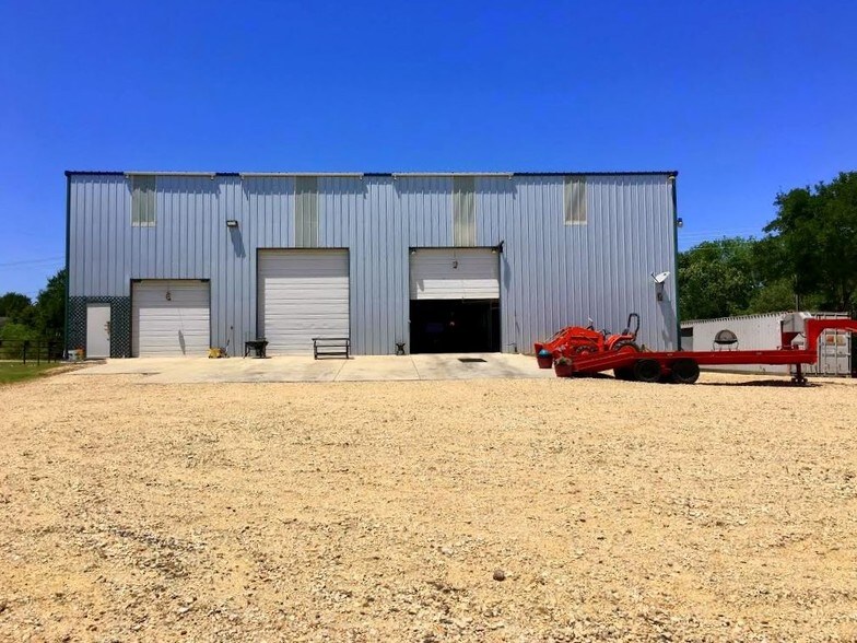 740 Old Lytton Springs Rd, Lockhart, TX 78644