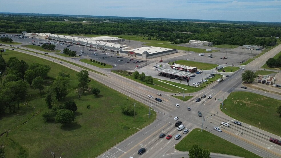 2200-2348 E Shawnee Byp, Muskogee, OK for lease - Commercial Listing Video - Image 2 of 7