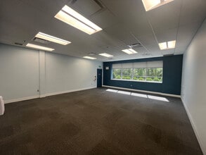 27078 56th Ave, Langley, BC for lease Interior Photo- Image 2 of 12