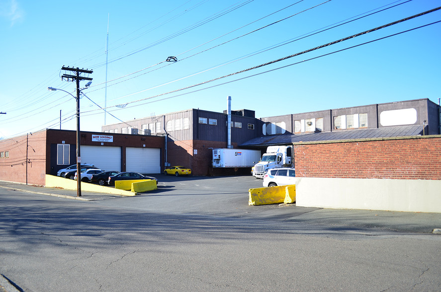 82-86 Sanderson Ave, Lynn, MA for lease - Primary Photo - Image 1 of 19