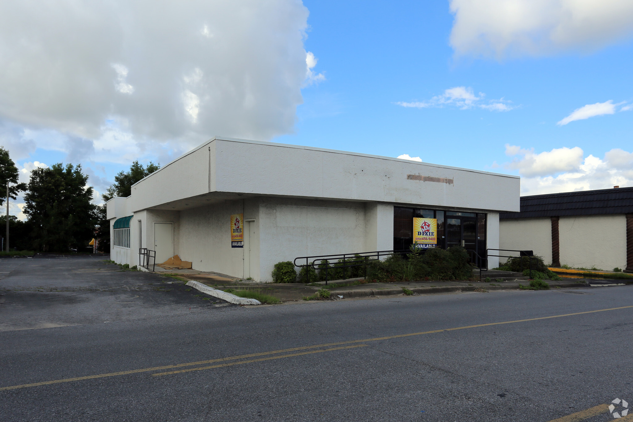 5042 Bayou Blvd, Pensacola, FL for lease Primary Photo- Image 1 of 23