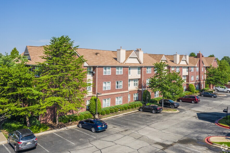 9314 Poplar Pike, Germantown, TN for sale - Primary Photo - Image 1 of 1