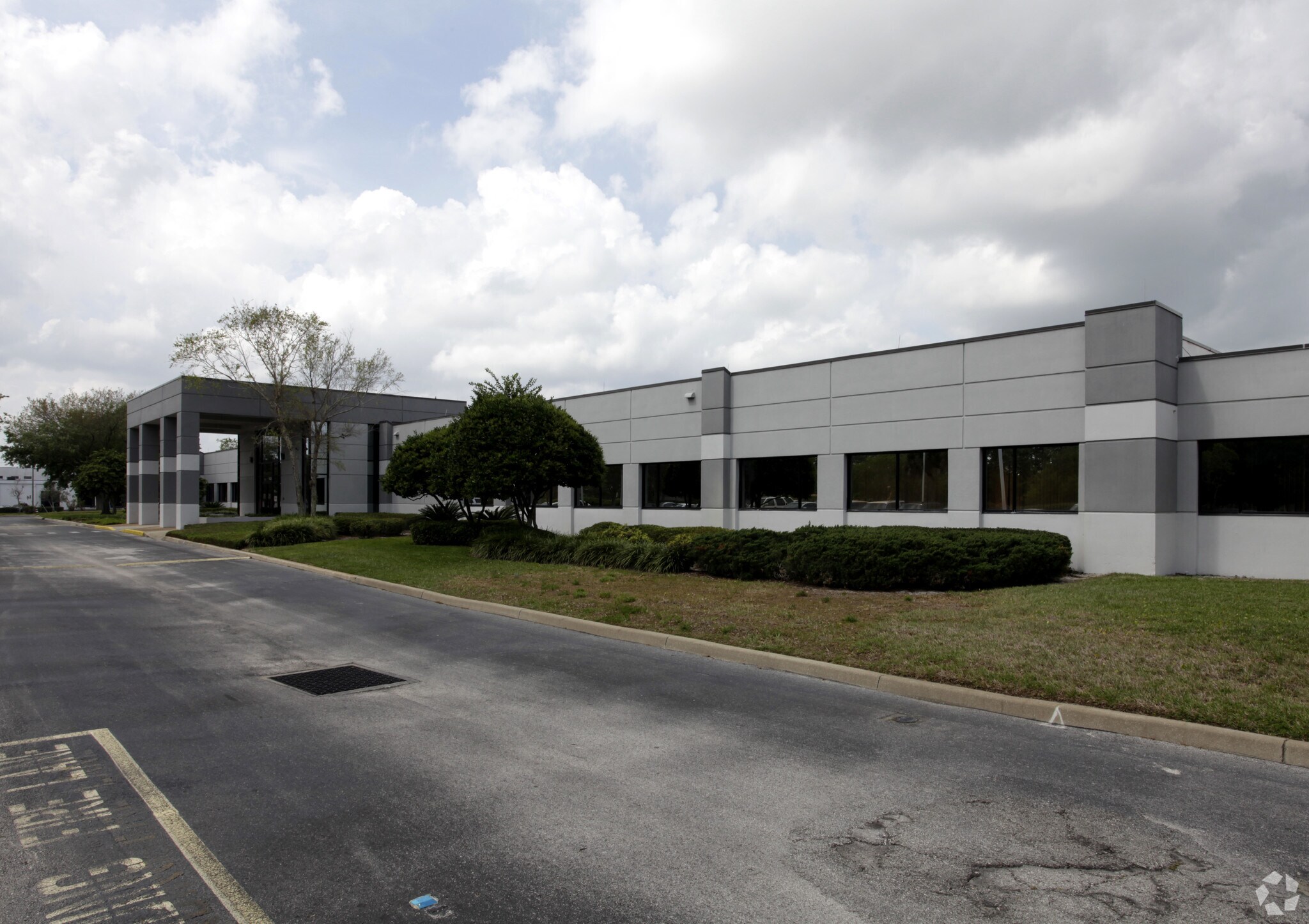 3200 Lake Emma Rd, Lake Mary, FL 32746 Contact Pointe