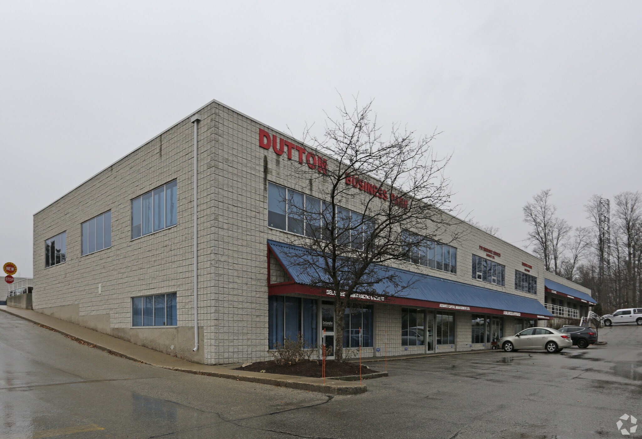 490 Dutton Dr, Waterloo, ON for sale Primary Photo- Image 1 of 1