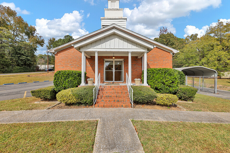 3244 Allison Bonnett Memorial Dr, Bessemer, AL for sale - Primary Photo - Image 1 of 1