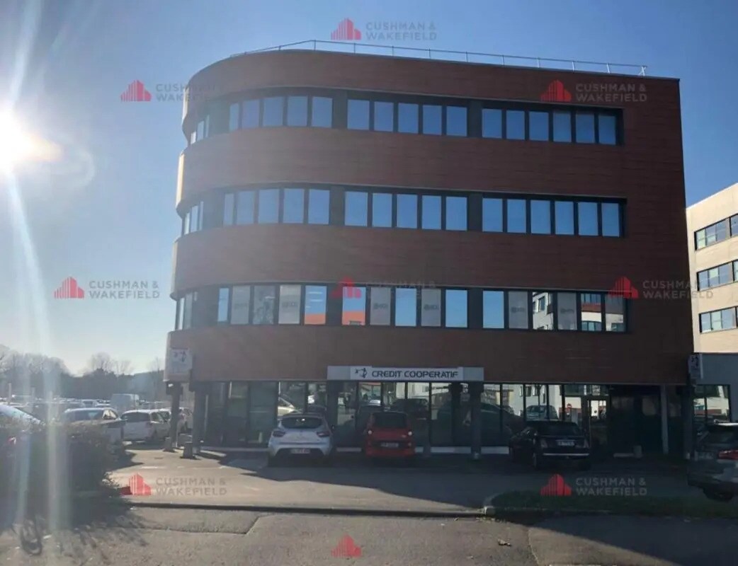 Office in Besançon for lease Building Photo- Image 1 of 2