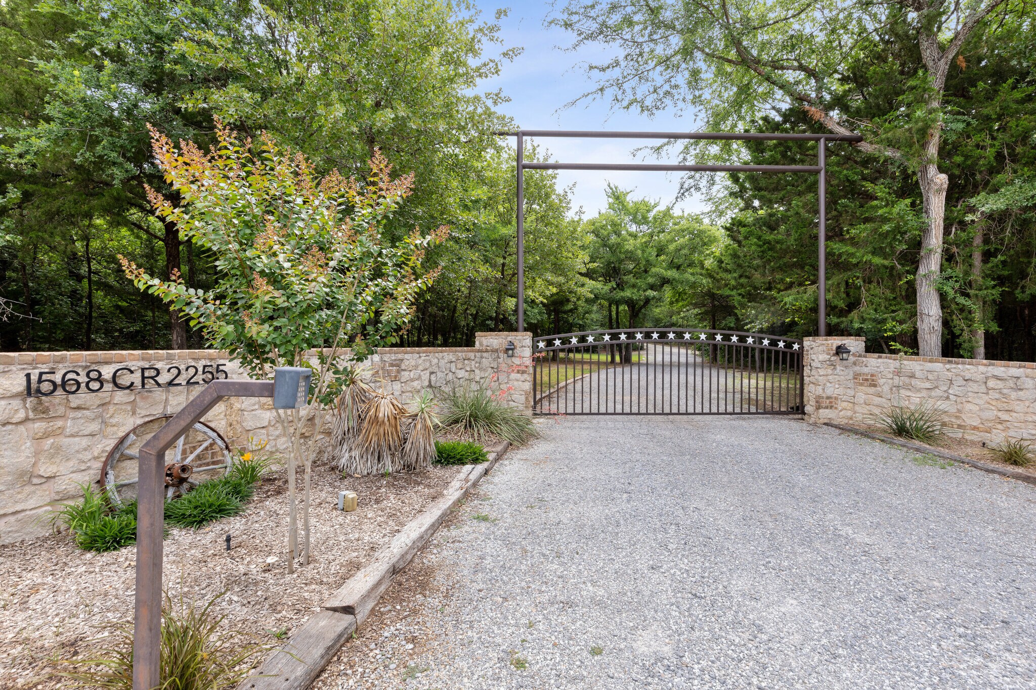 1568 County Road 2255, Valley View, TX for sale Primary Photo- Image 1 of 1