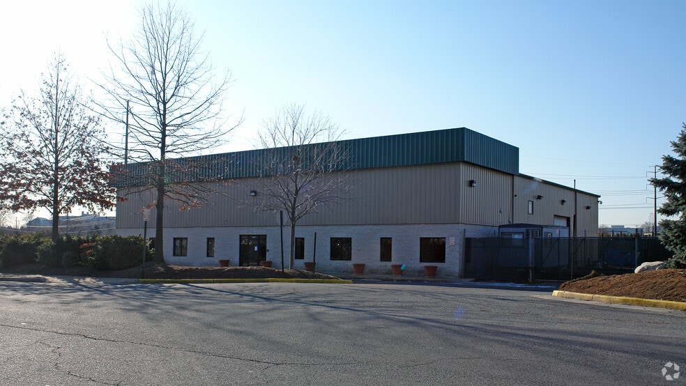 14601 Flint Lee Rd, Chantilly, VA for lease - Building Photo - Image 2 of 2