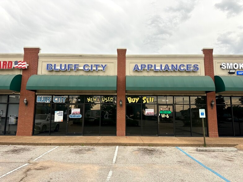 7685 Hacks Cross Rd, Olive Branch, MS for lease - Building Photo - Image 3 of 21