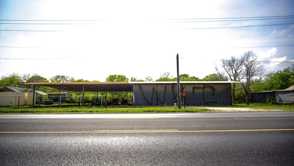 10361 US 181, Beeville, TX for sale Primary Photo- Image 1 of 1