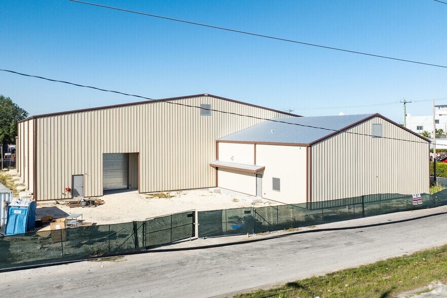 146 2nd St, Homestead, FL for sale - Primary Photo - Image 3 of 20