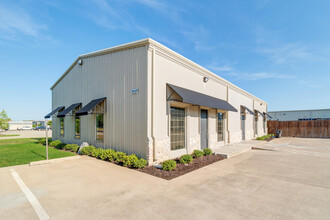 5849 Park Vista Cir, Keller, TX for lease Building Photo- Image 2 of 24