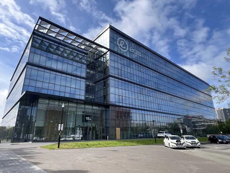 15 Avenue Du Centre, Guyancourt for lease - Building Photo - Image 1 of 8