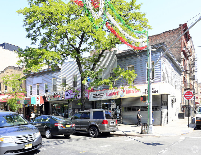 695-699 E 187th St, Bronx, NY for sale - Primary Photo - Image 1 of 1