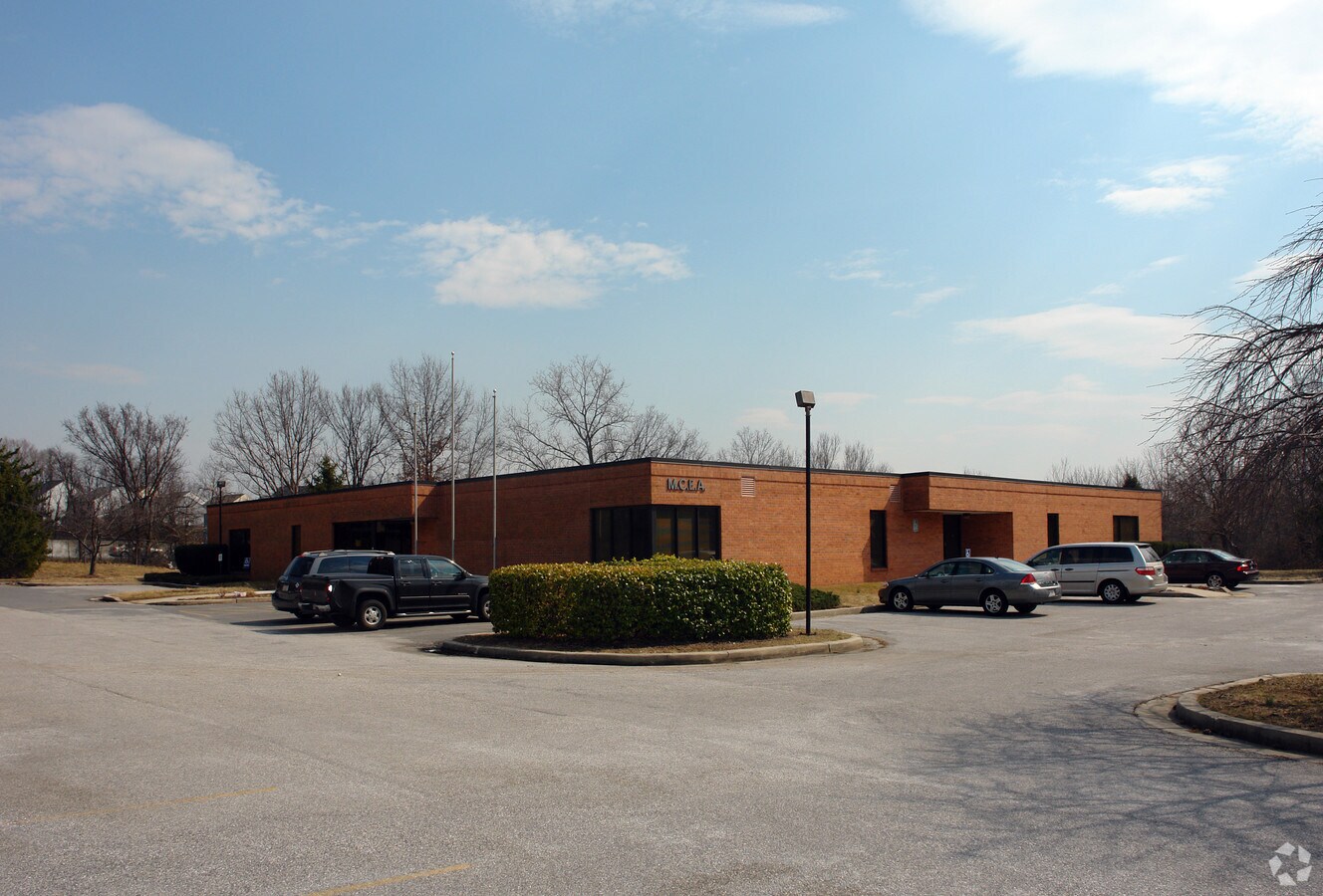 7127 Rutherford Rd, Windsor Mill, MD 21244 | LoopNet