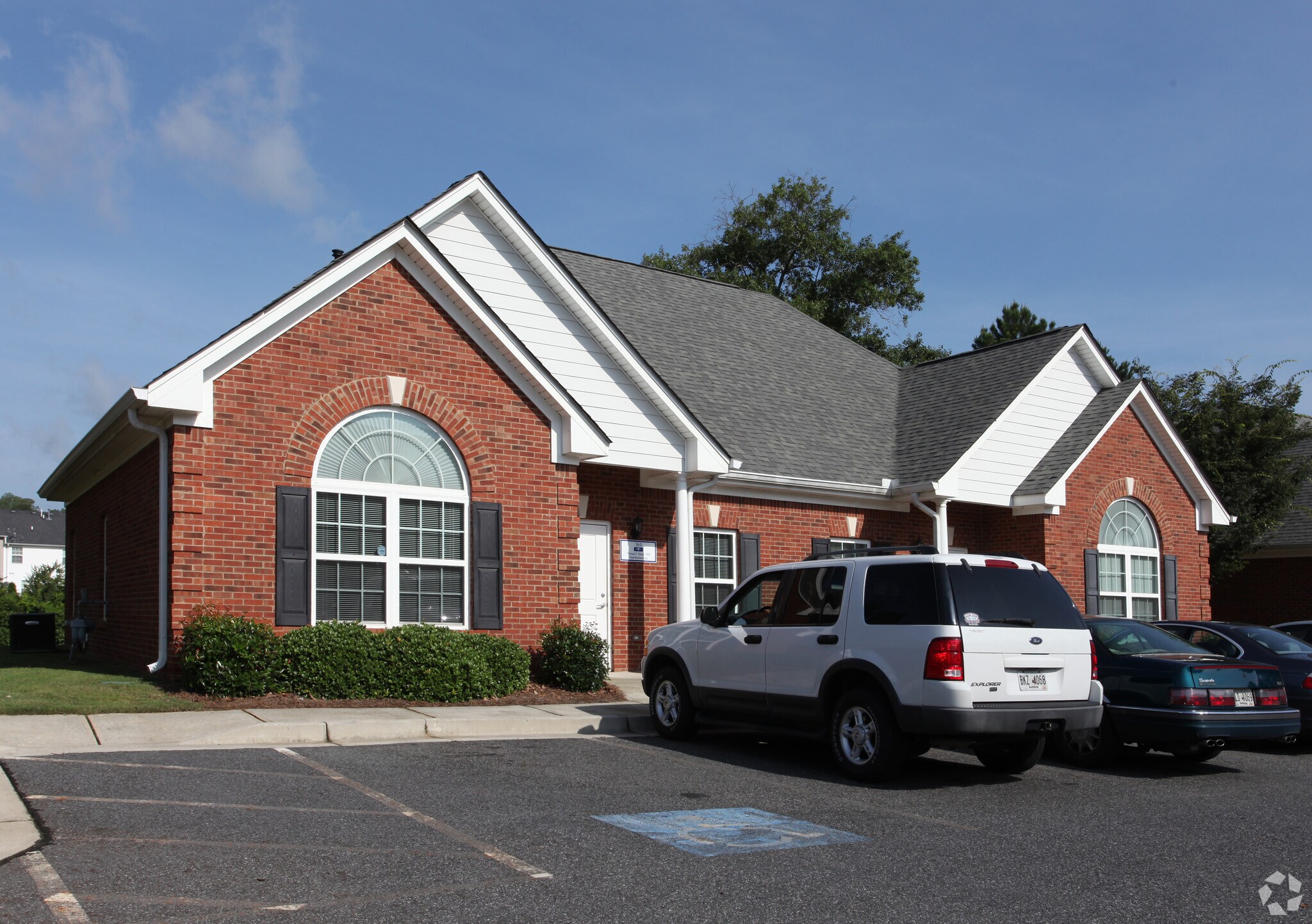 Office in Winder, GA for sale Primary Photo- Image 1 of 1