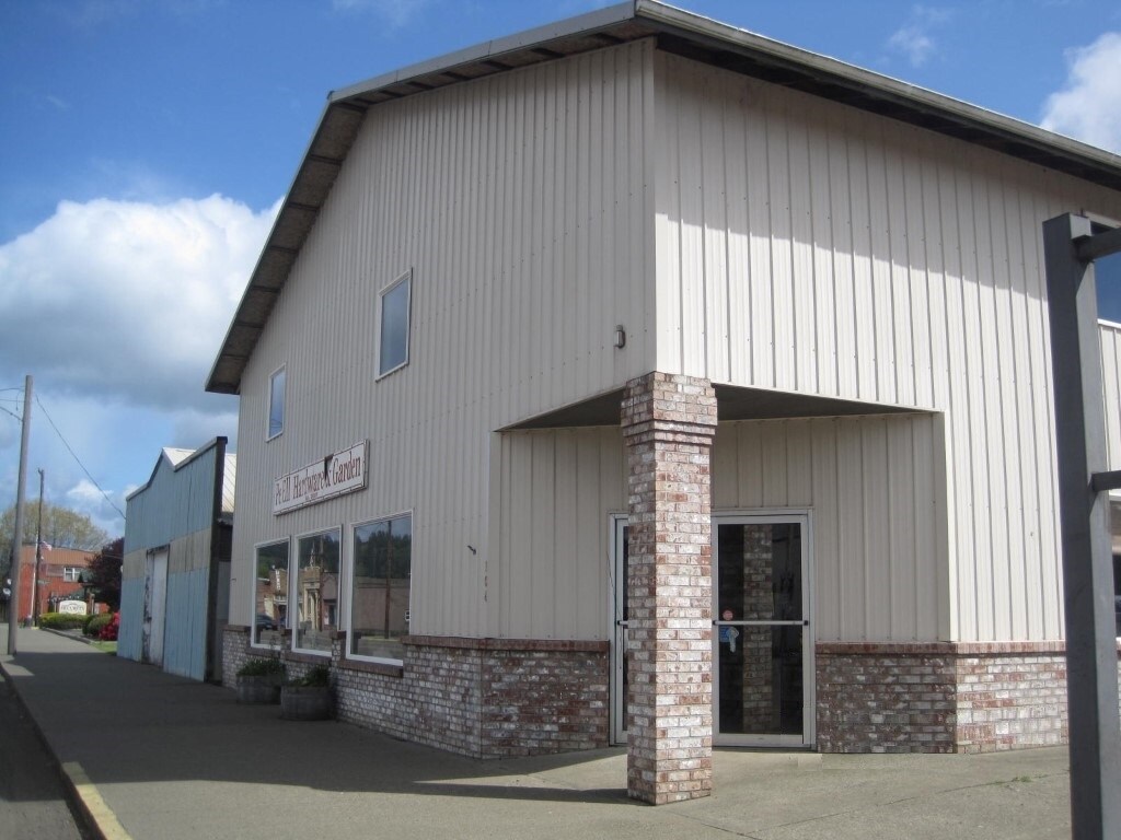 104 N Main St, Pe Ell, WA 98572