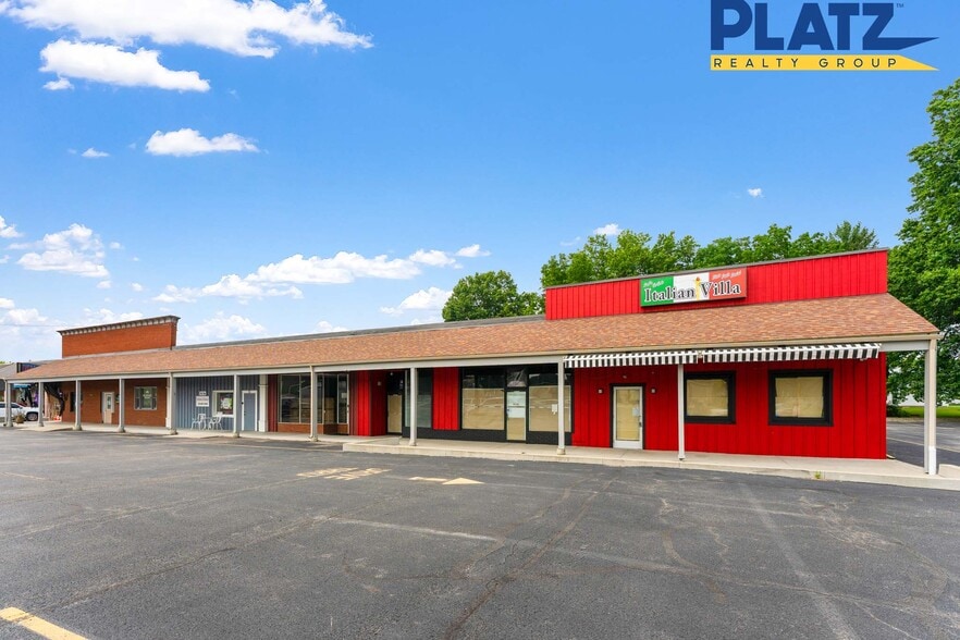 Mew Middletown Plaza, New Middletown, OH for lease - Building Photo - Image 1 of 7