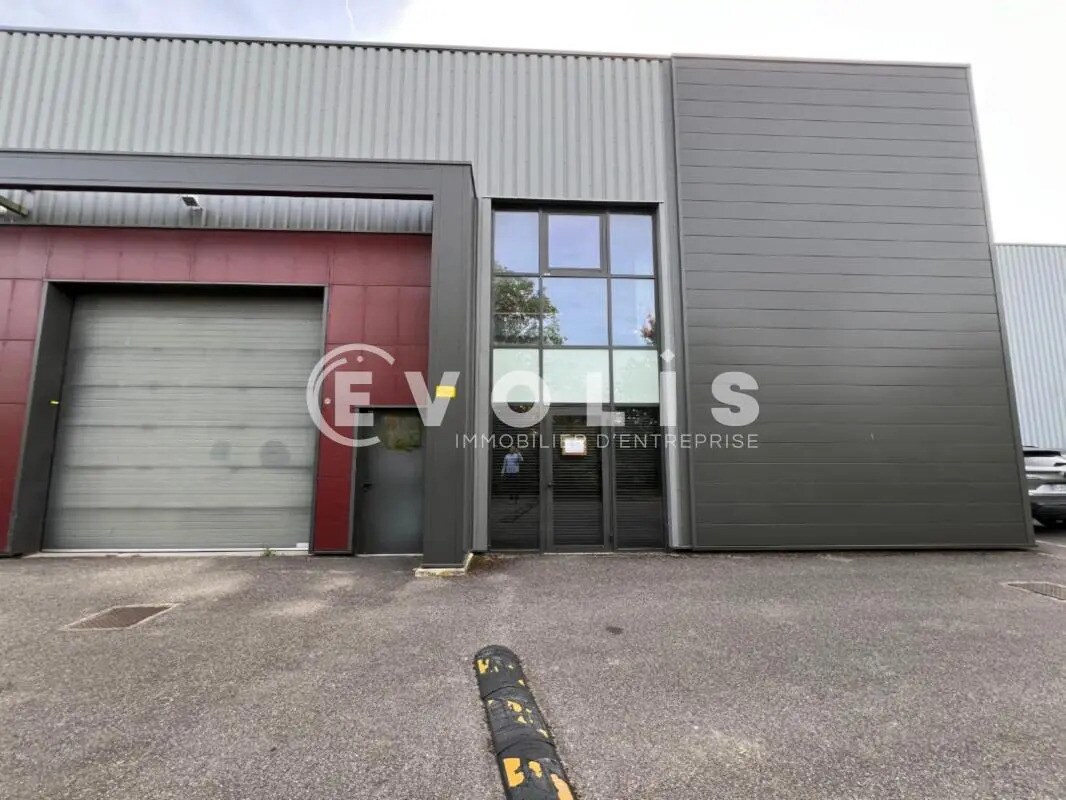 Office in Chaponost for lease Building Photo- Image 1 of 9