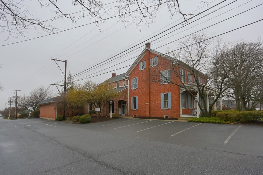 3024 Columbia Ave, Lancaster, PA 17603