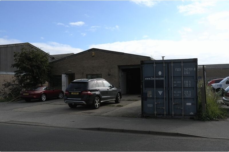 20 Pinbush Rd, Lowestoft for sale - Building Photo - Image 1 of 1