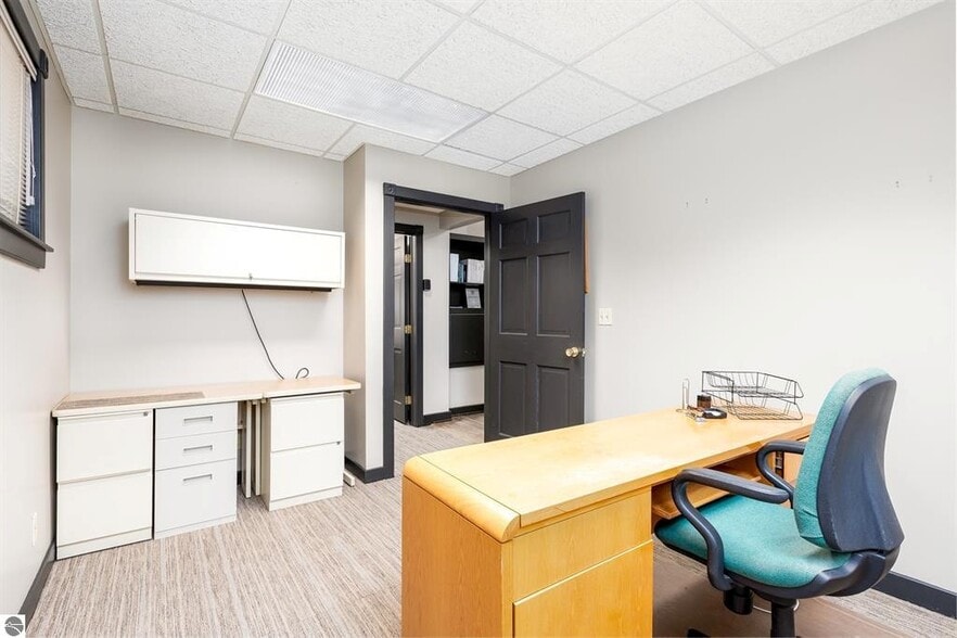 408 Main St, Frankfort, MI for sale - Building Photo - Image 2 of 21