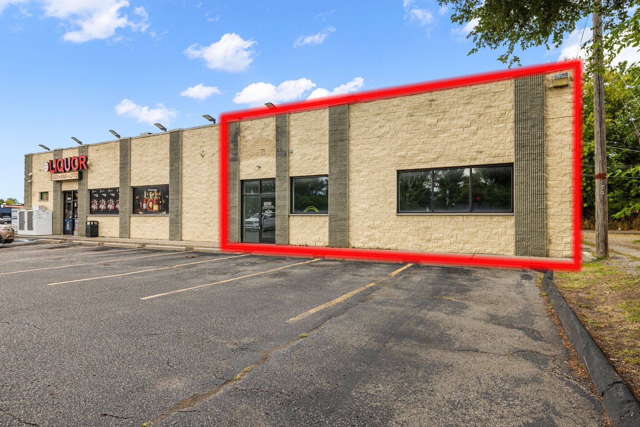 10840-10850 W 9 Mile Rd, Oak Park, MI for lease Interior Photo- Image 1 of 45