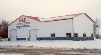 1006 S Lawler, Mitchell SD - Warehouse