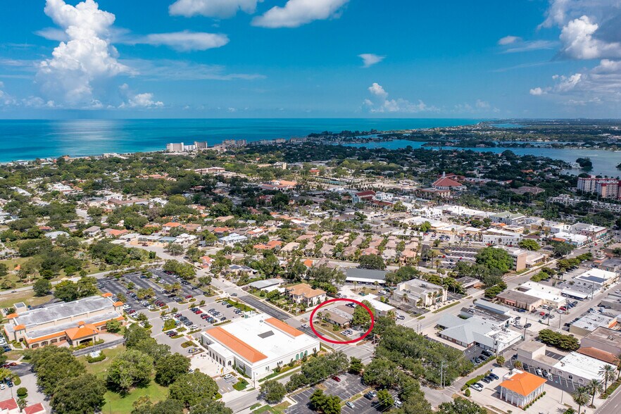 256 Nokomis Ave S, Venice, FL 34285 100 leased; Owner finance