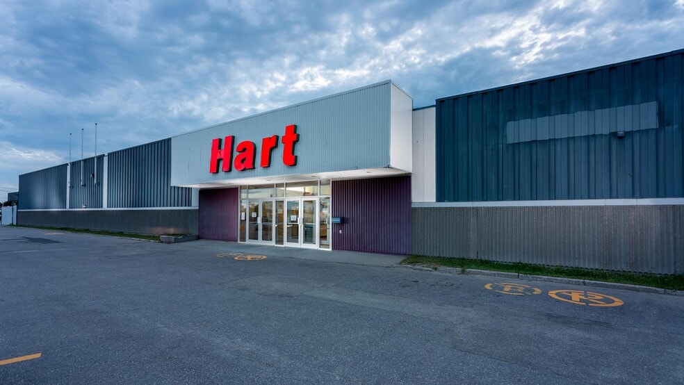 25 Rt 138, Forestville, QC for lease - Building Photo - Image 3 of 4