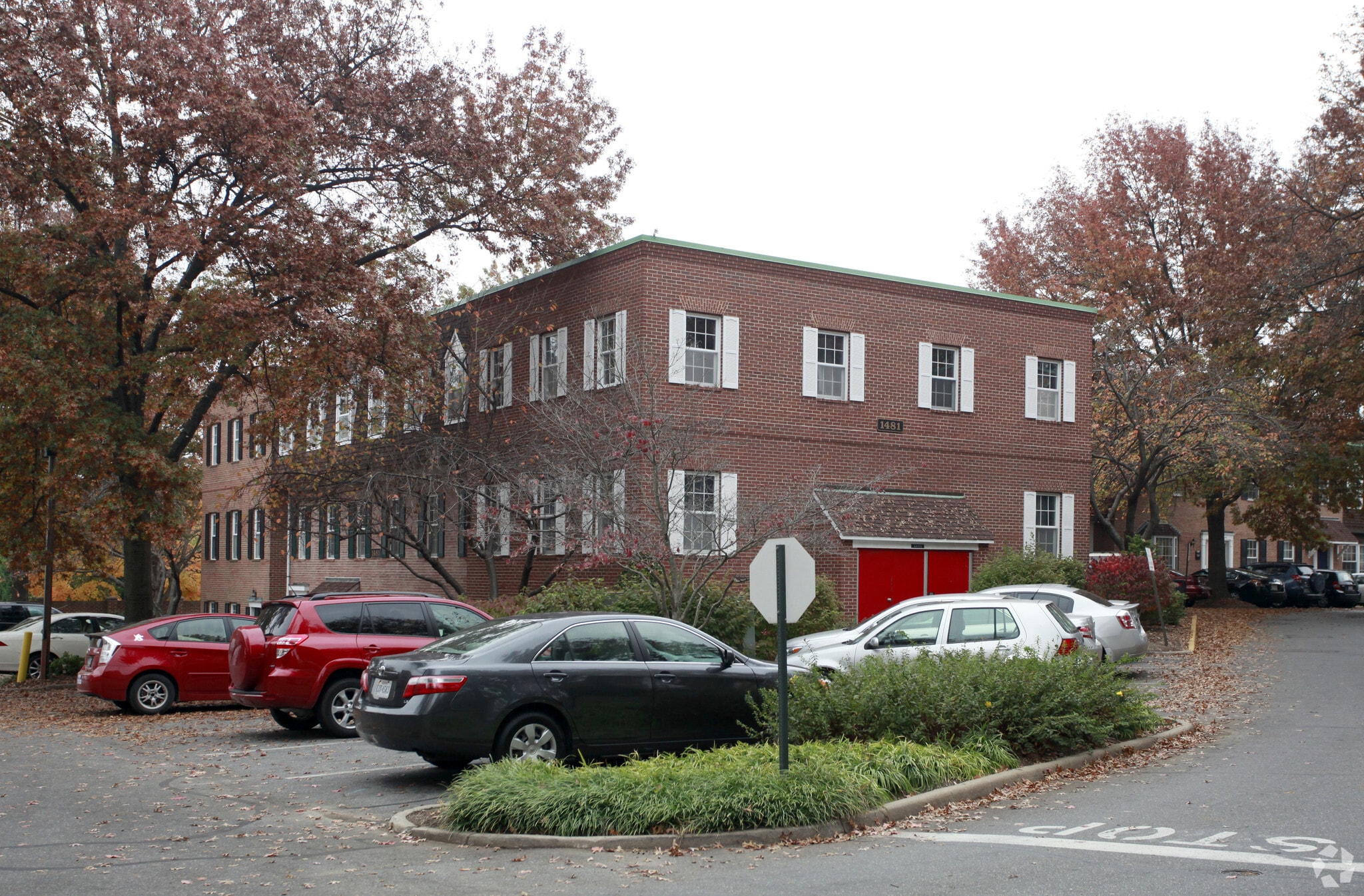 1481 Chain Bridge Rd, McLean, VA for sale Primary Photo- Image 1 of 1