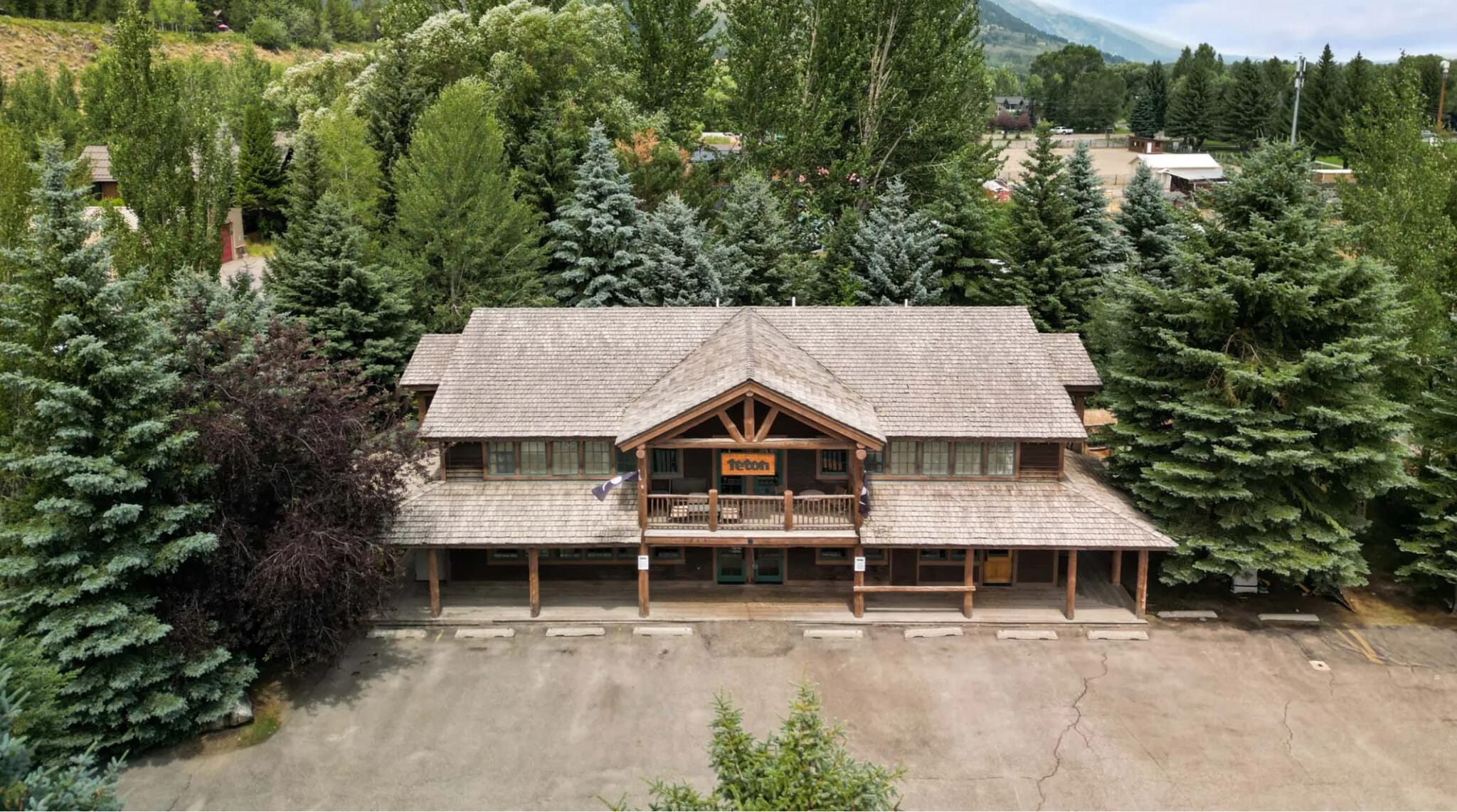 1260 N West St, Wilson, WY for sale Building Photo- Image 1 of 1