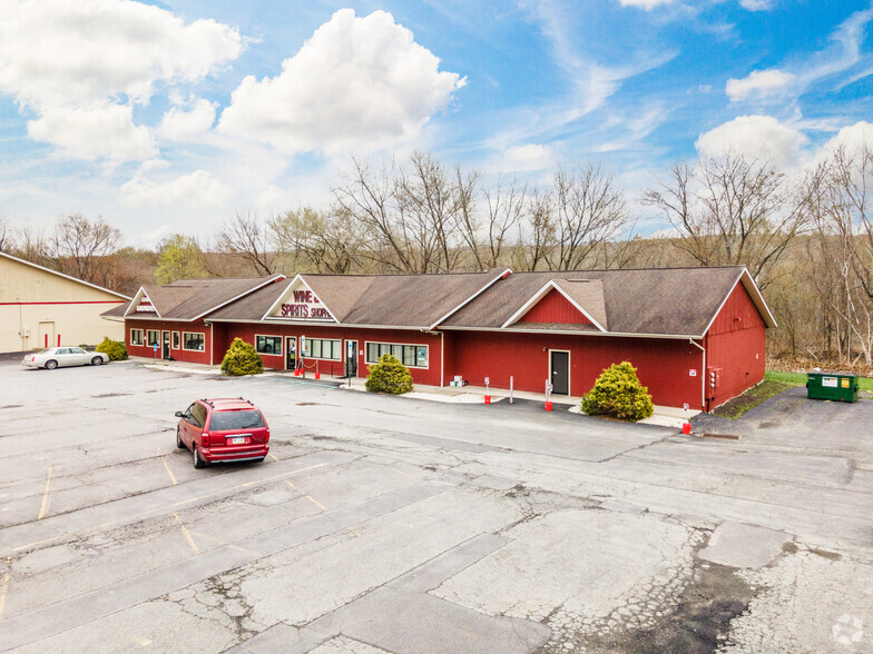 525-529 Main St, Carbondale, PA for sale - Primary Photo - Image 1 of 3