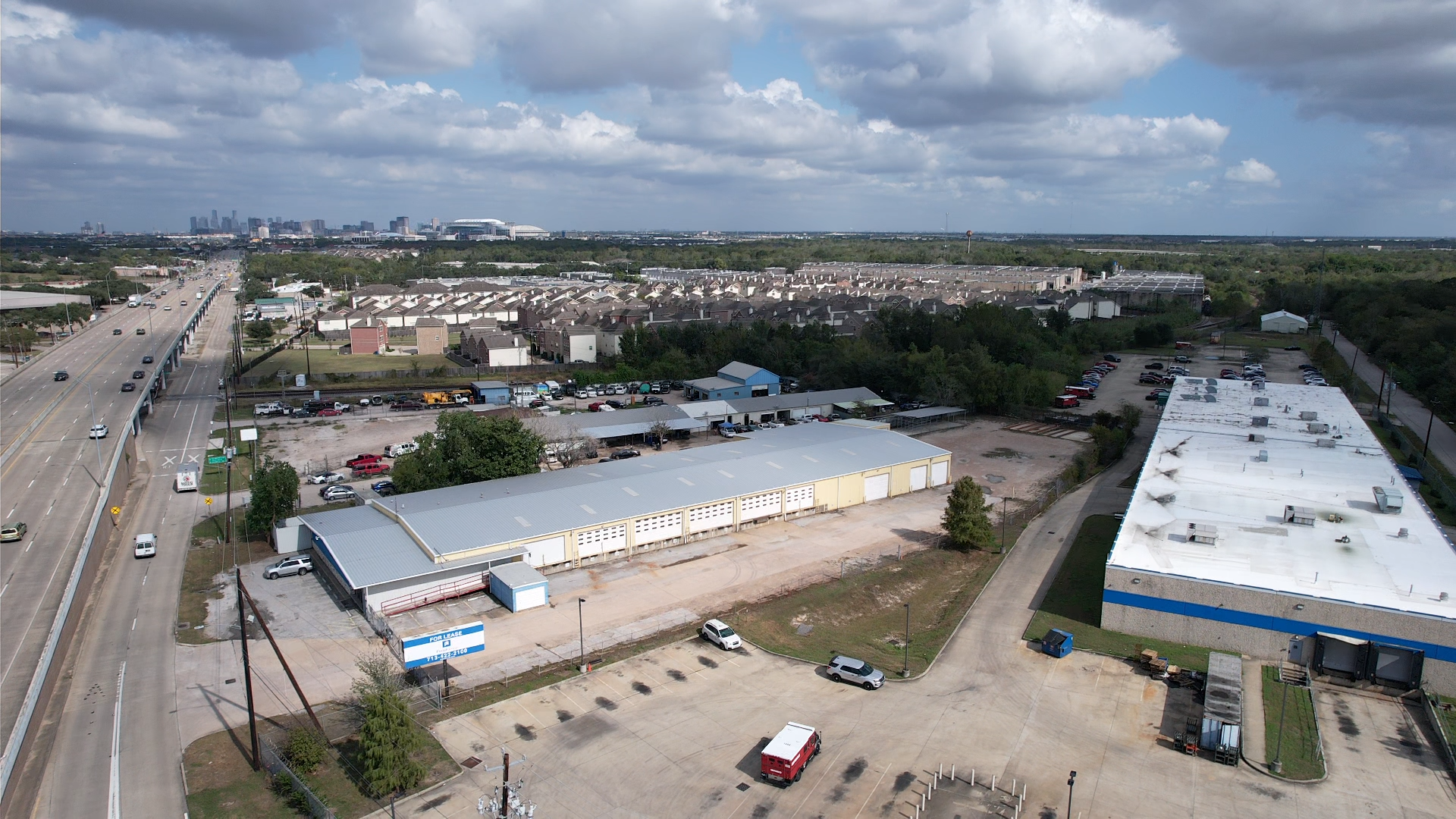 11533 S Main St, Houston, TX for lease Building Photo- Image 1 of 6