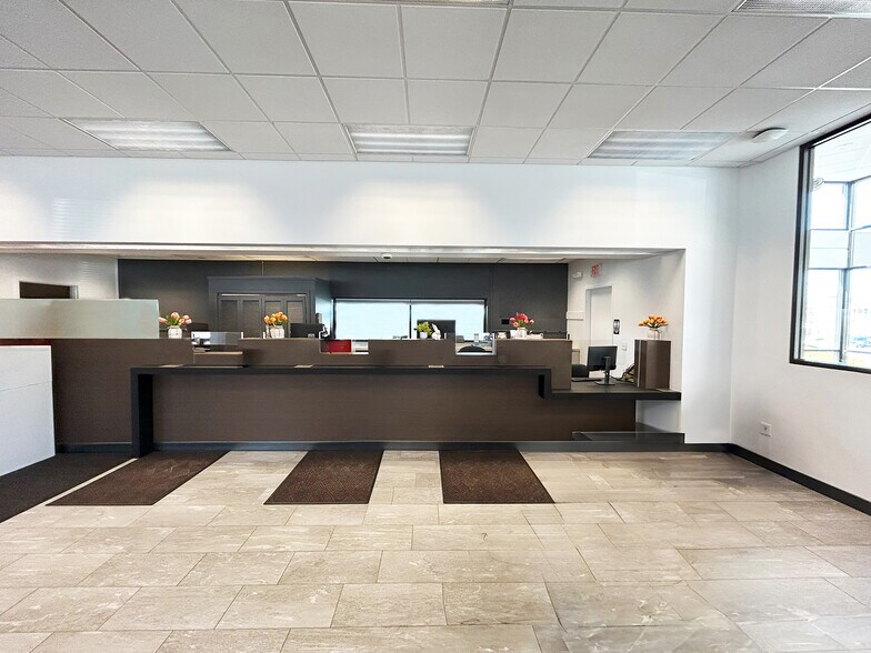 620 Elm St, Manchester, NH for sale - Interior Photo - Image 2 of 7