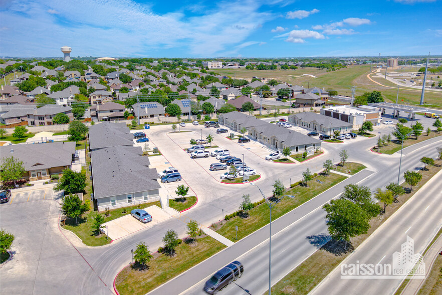 1996 Schertz Pky, Schertz, TX for lease - Building Photo - Image 3 of 11