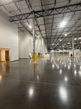 12900 W Airport Blvd, Sugar Land, TX for lease Interior Photo- Image 2 of 6