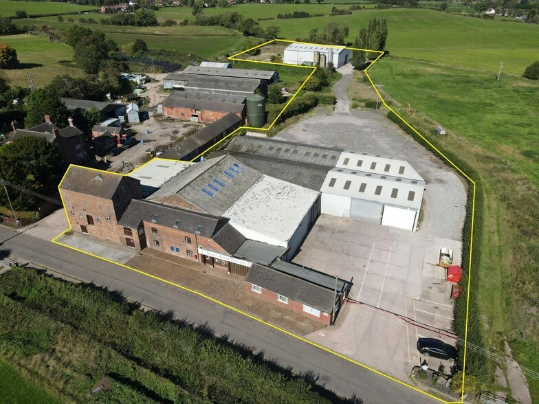 Standon Mill portfolio of 2 properties for sale on LoopNet.com - Building Photo - Image 3 of 19