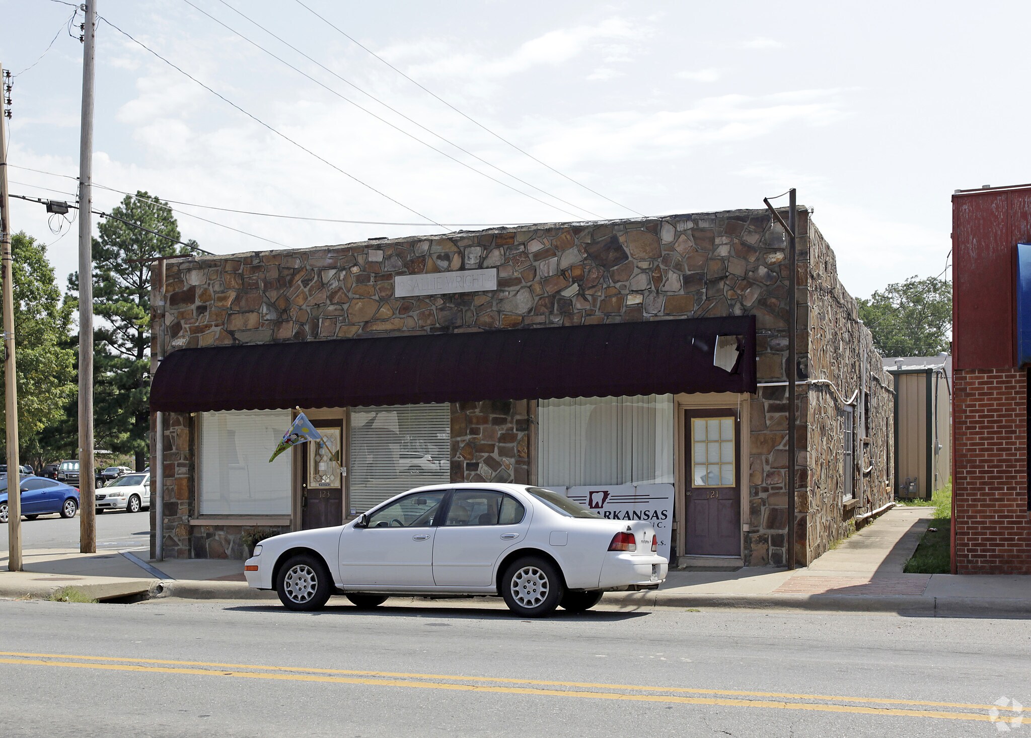 121 N Center St, Lonoke, AR for sale Primary Photo- Image 1 of 1