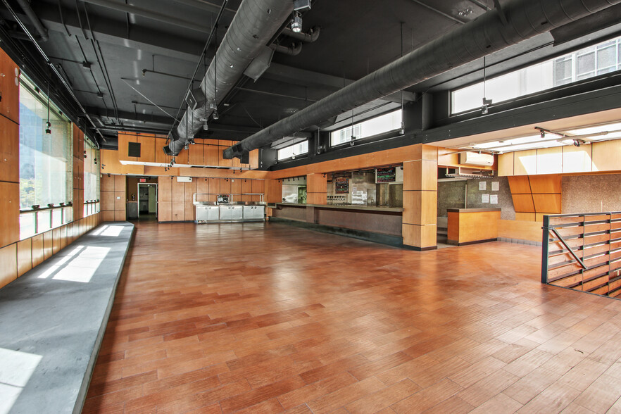 601 W 5th St, Los Angeles, CA for lease - Interior Photo - Image 1 of 19