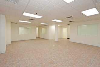 77725 Enfield Ln, Palm Desert, CA for lease Building Photo- Image 2 of 8