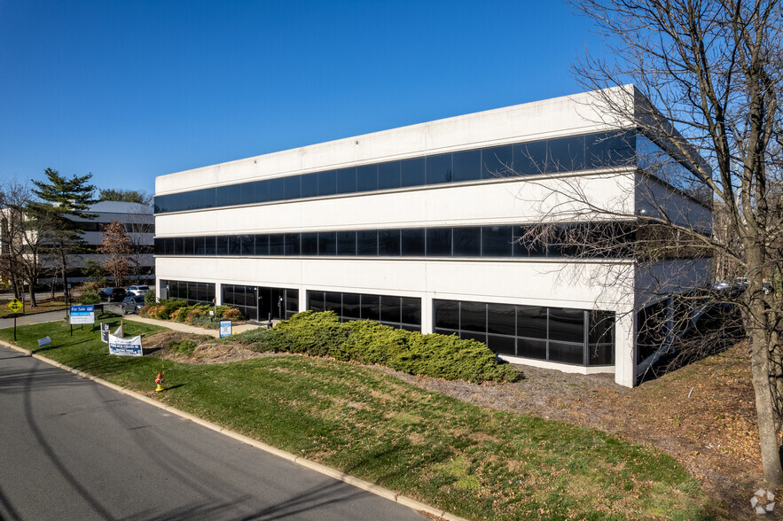 140 Littleton Rd, Parsippany, NJ for lease - Building Photo - Image 3 of 26