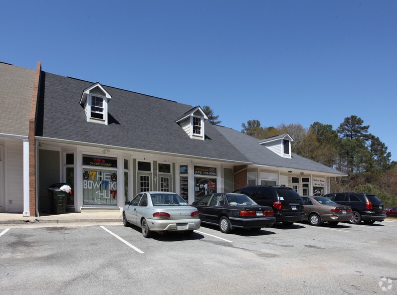 338-346 Corder Rd, Warner Robins, GA for lease - Building Photo - Image 2 of 9