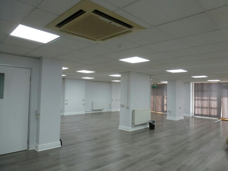 Ray Mead Rd, Maidenhead for lease - Building Photo - Image 2 of 6