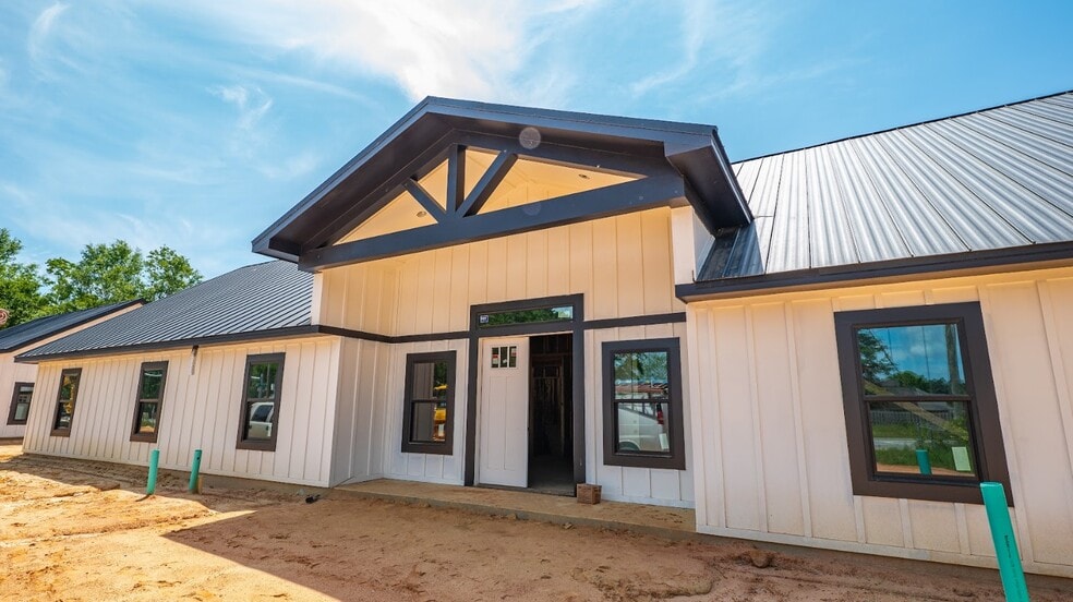 5433 Chumuckla Hwy, Pace, FL for lease - Building Photo - Image 1 of 13