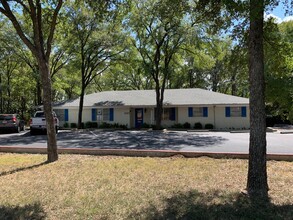 207 Lake Rd, Belton, TX for lease Building Photo- Image 2 of 11