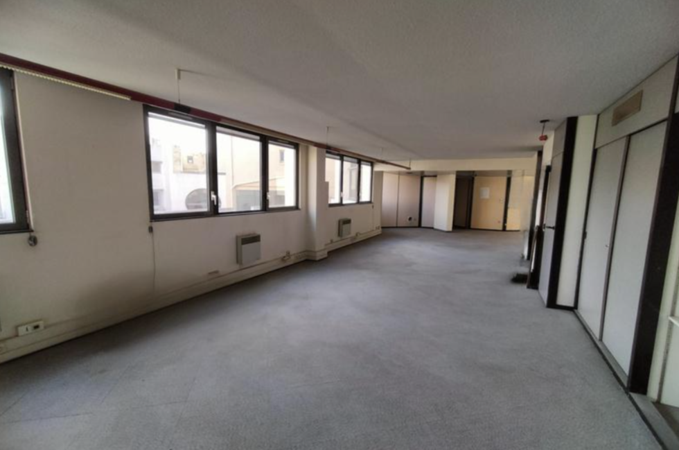 Montpellier, HER 34000 - Unit Lot 1 -  - Interior Photo - Image 1 of 9